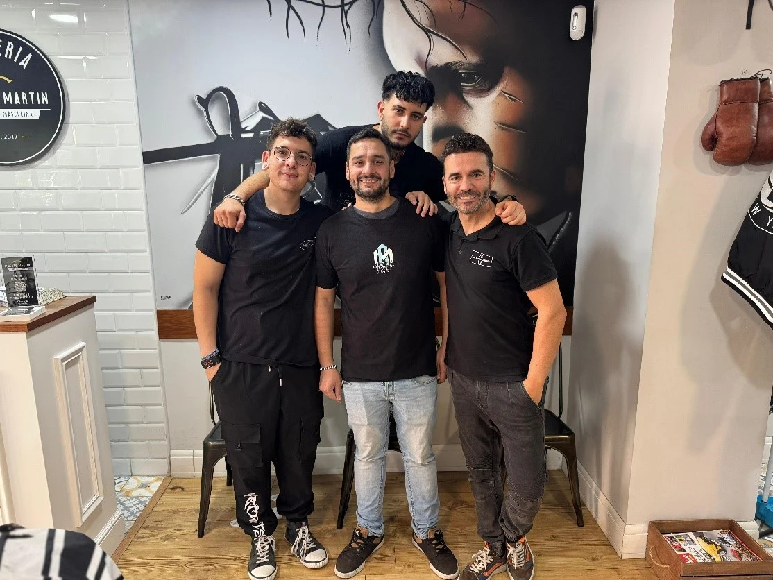 Peluquería Barbería Alberto Martín · Badajoz