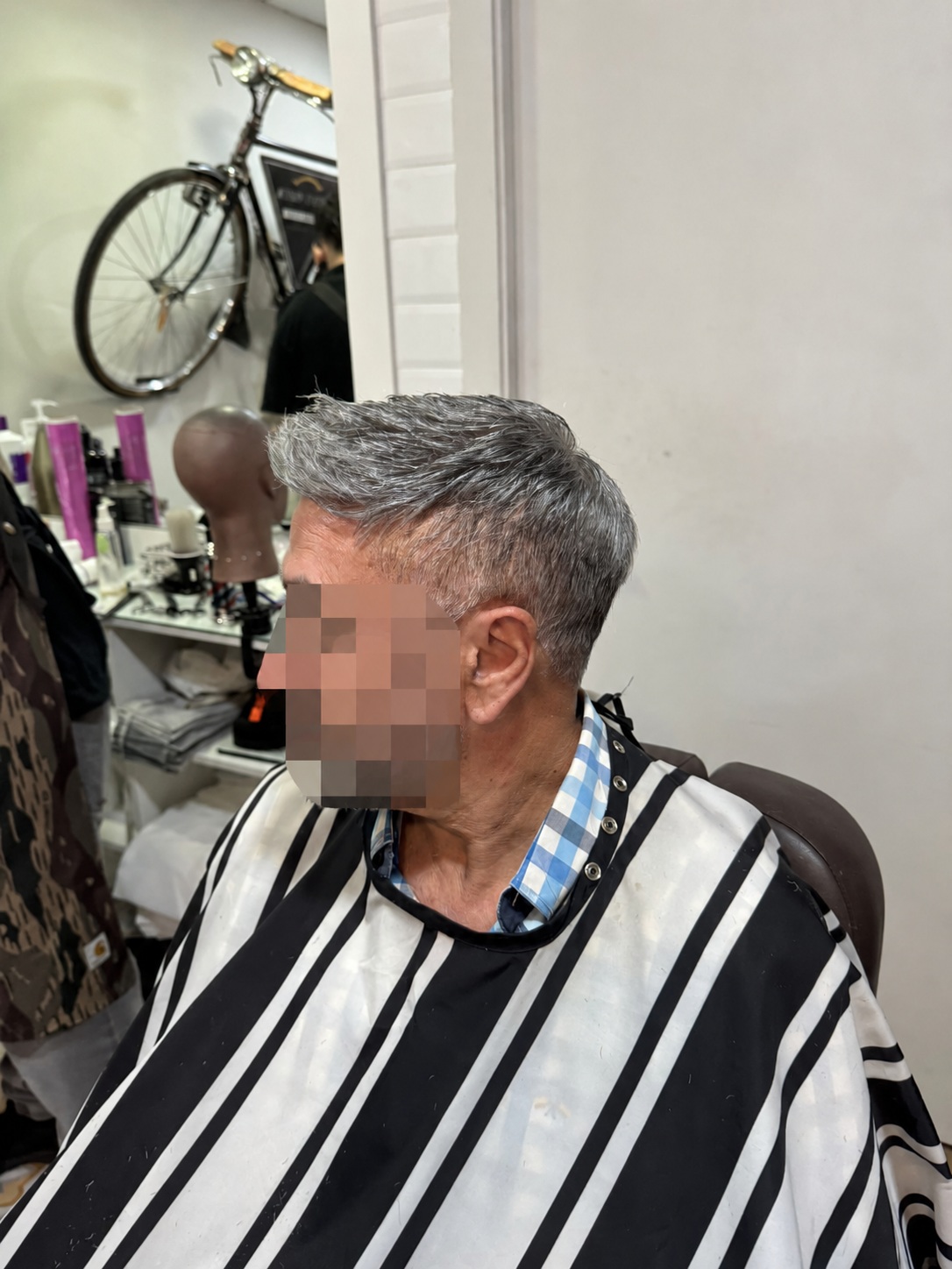 Acabado lateral con canas en fotografía facilitada por My Special Hair.